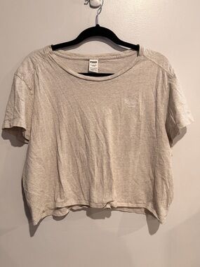 PINK Victoria's Secret Short-Sleeve Cropped Tee in Light Beige